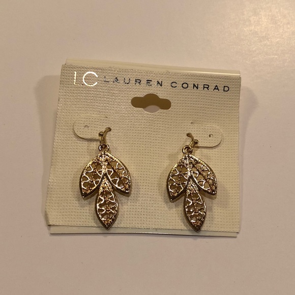 LC Lauren Conrad Jewelry - LC Lauren Conrad Gold Tone Leaf Earrings